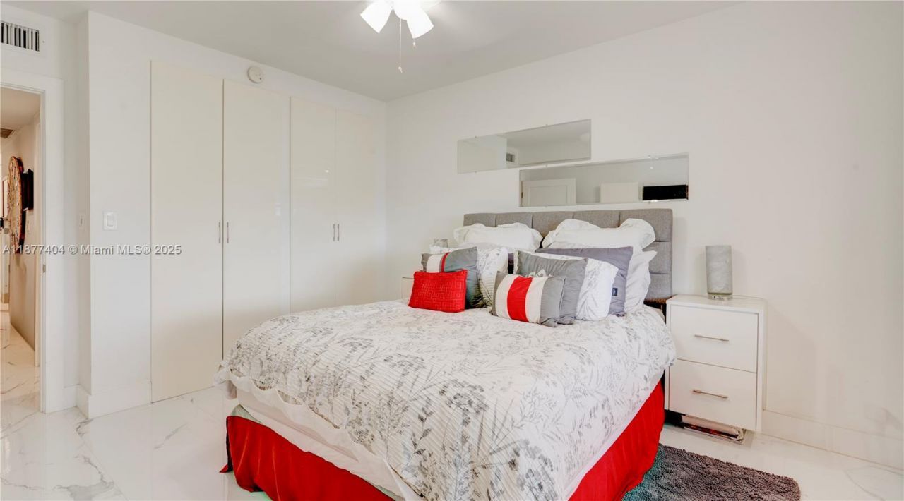 2501 S Ocean Dr, Unit 322, Hollywood, FL 33019 Photo