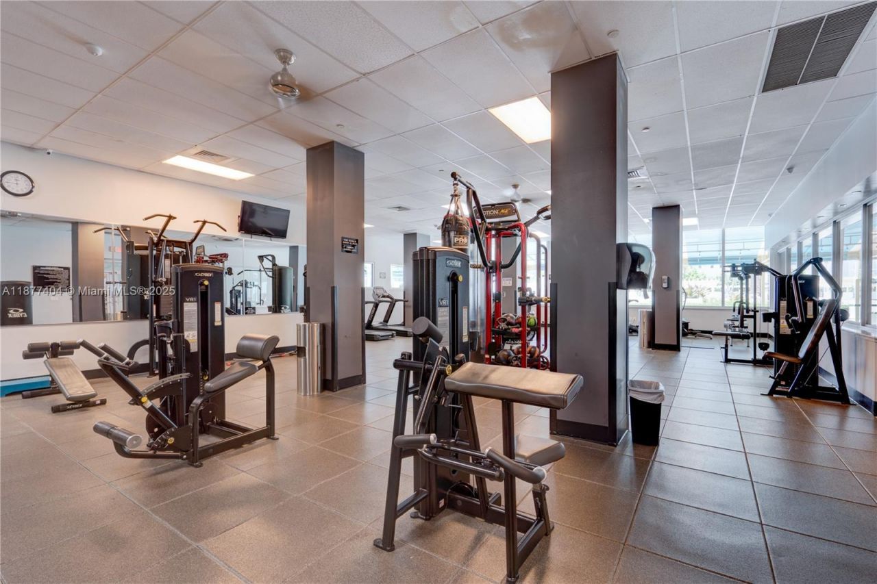 2501 S Ocean Dr, Unit 322, Hollywood, FL 33019 Photo