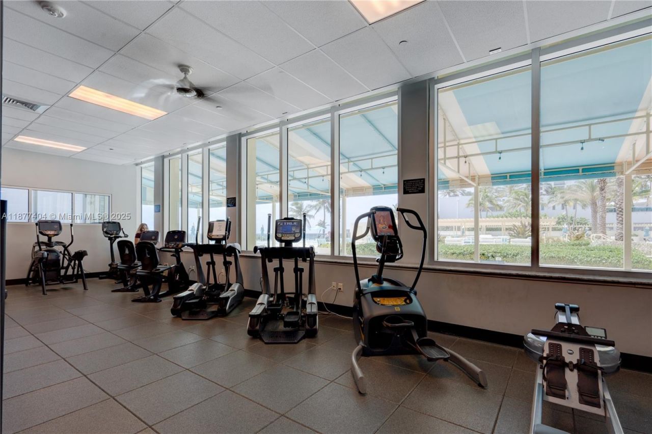 2501 S Ocean Dr, Unit 322, Hollywood, FL 33019 Photo