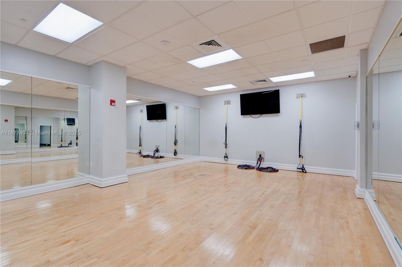 2501 S Ocean Dr, Unit 322, Hollywood, FL 33019 Photo