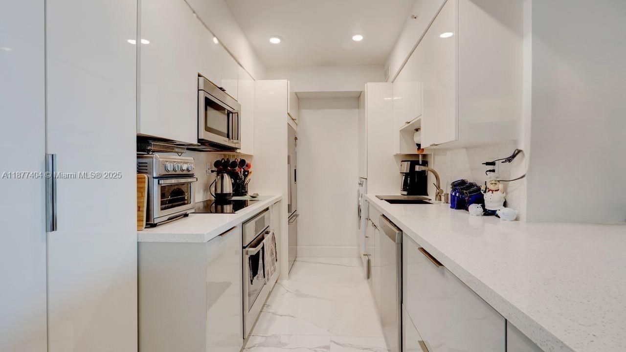 2501 S Ocean Dr, Unit 322, Hollywood, FL 33019 Photo