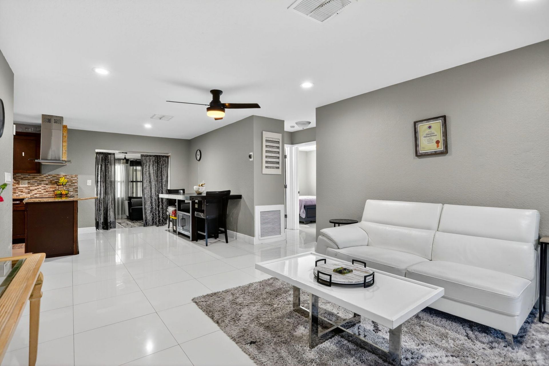 1088 W River Drive, Margate, FL 33063 Photo
