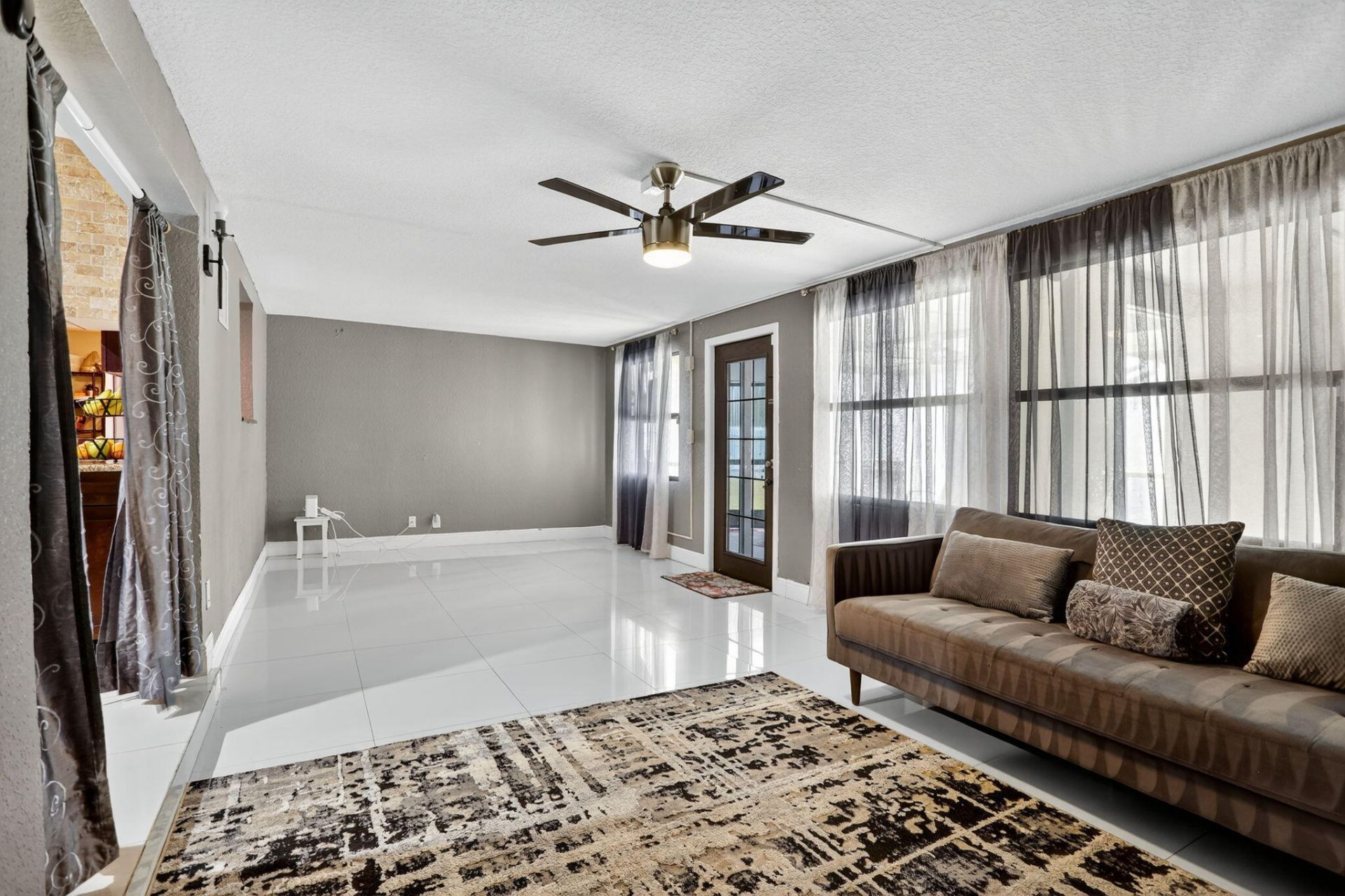 1088 W River Drive, Margate, FL 33063 Photo