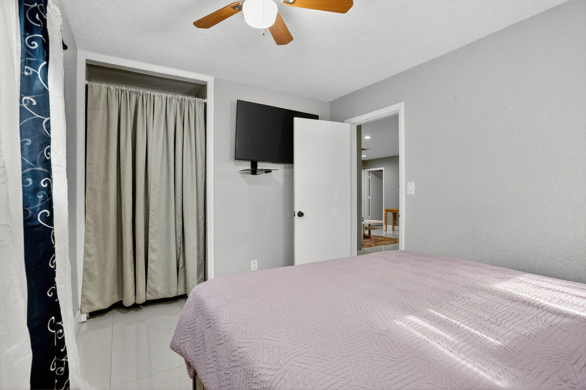 1088 W River Drive, Margate, FL 33063 Photo
