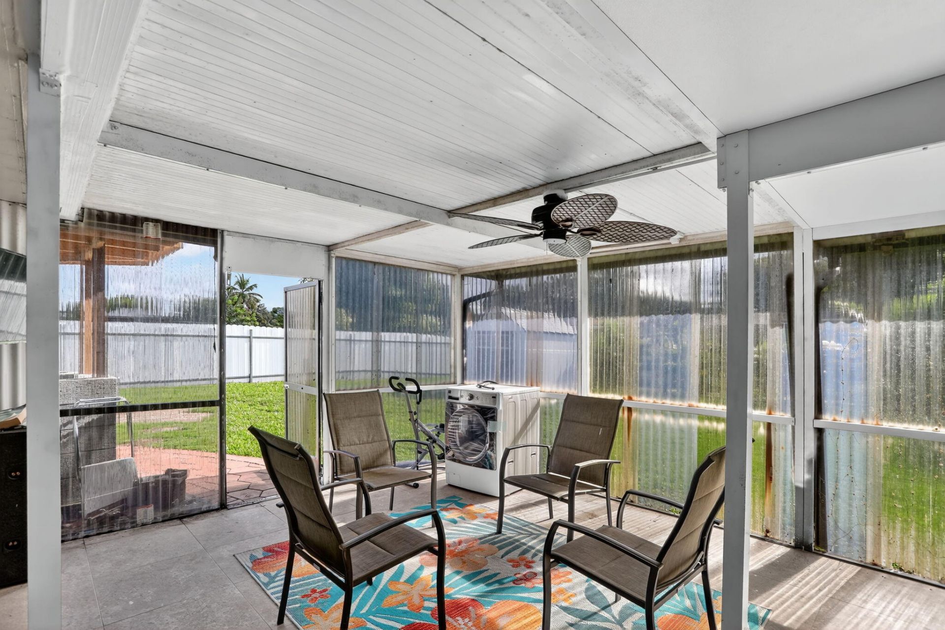 1088 W River Drive, Margate, FL 33063 Photo