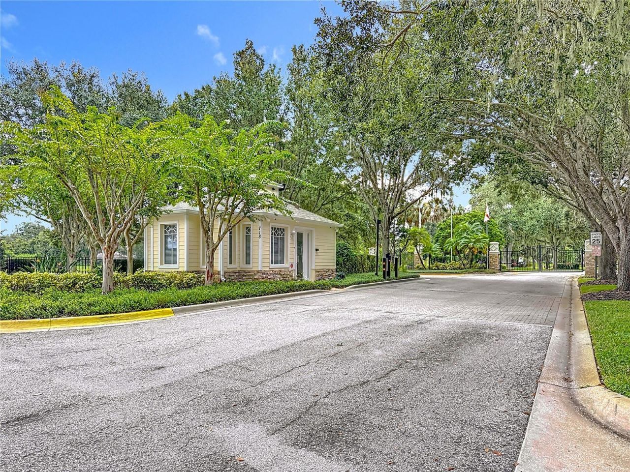 311 Golden Elm Drive, Seffner, FL 33584 Photo