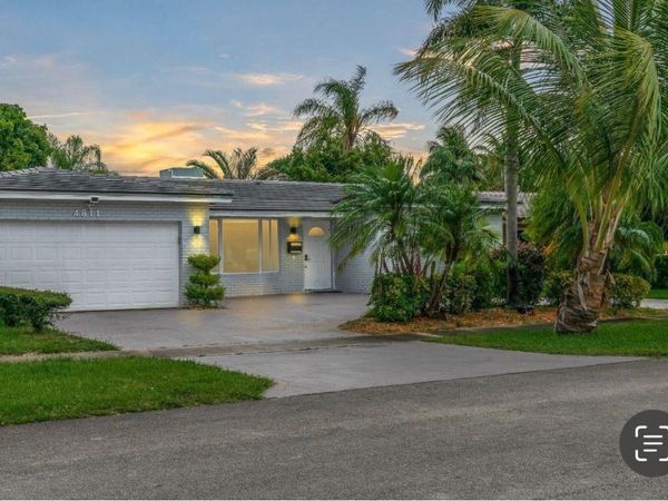 4811 Hayes Street, Hollywood, FL 33021