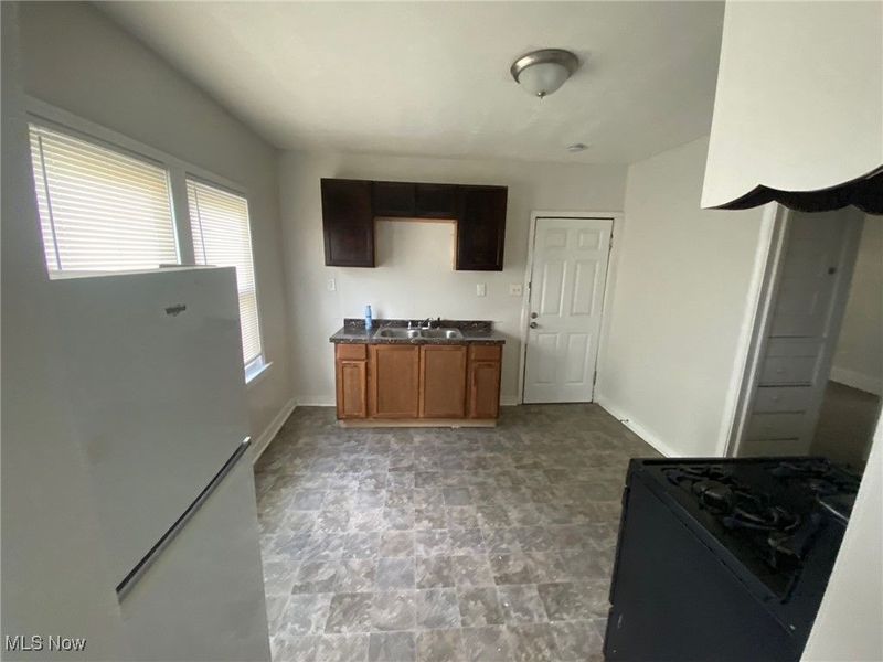 4219 E 116th Street, Cleveland, OH 44105 Photo 3