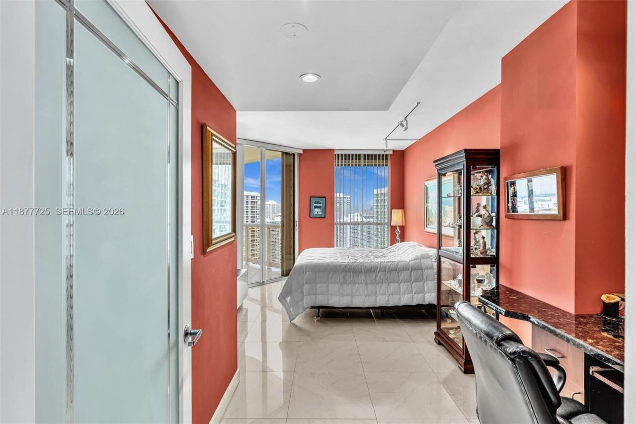 20191 E Country Club Dr, Unit 2602, Aventura, FL 33180 Photo