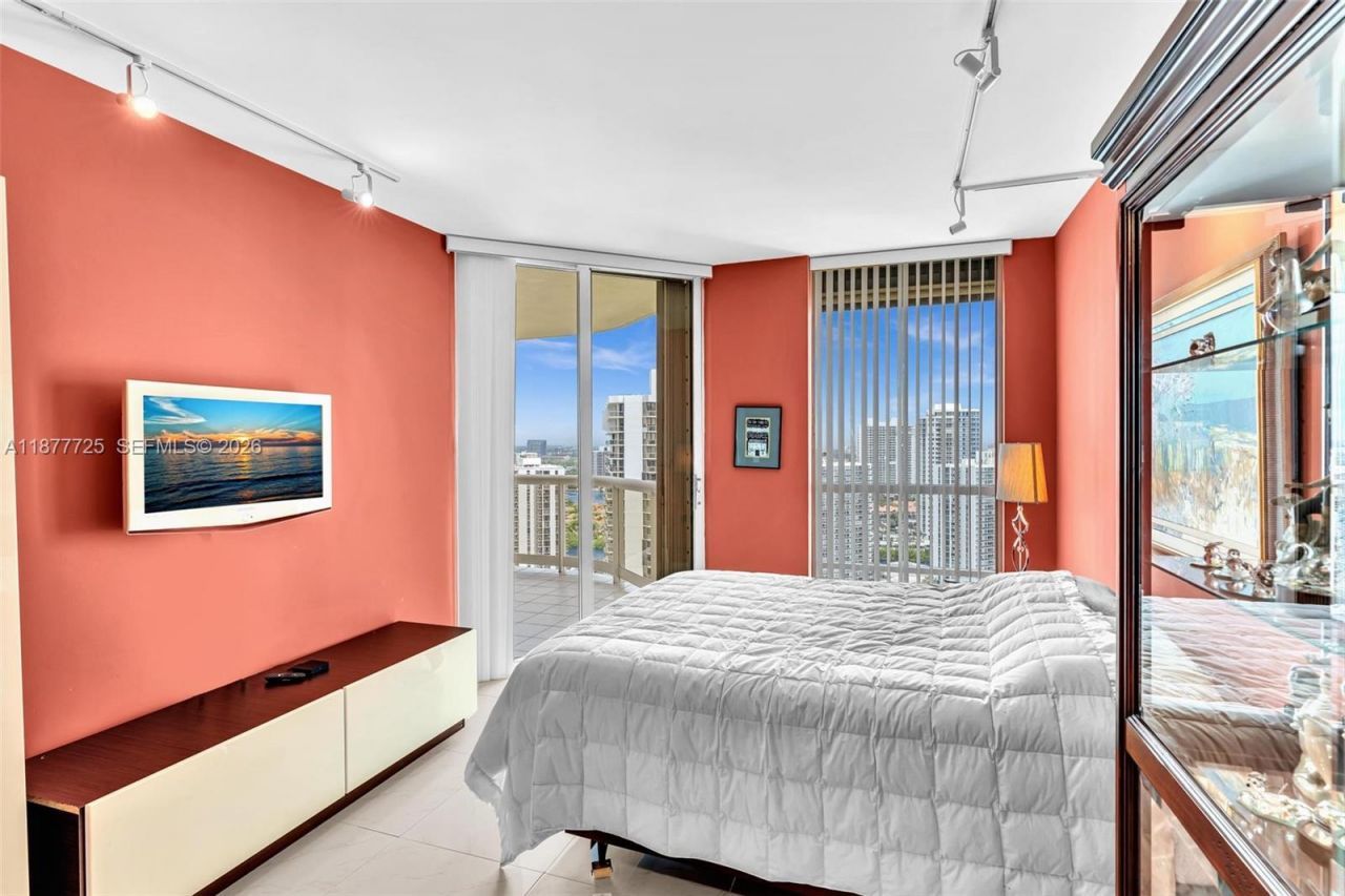 20191 E Country Club Dr, Unit 2602, Aventura, FL 33180 Photo