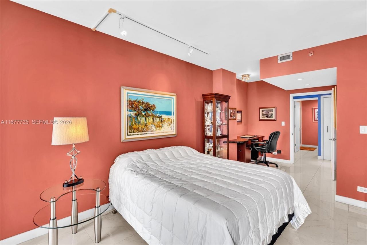 20191 E Country Club Dr, Unit 2602, Aventura, FL 33180 Photo