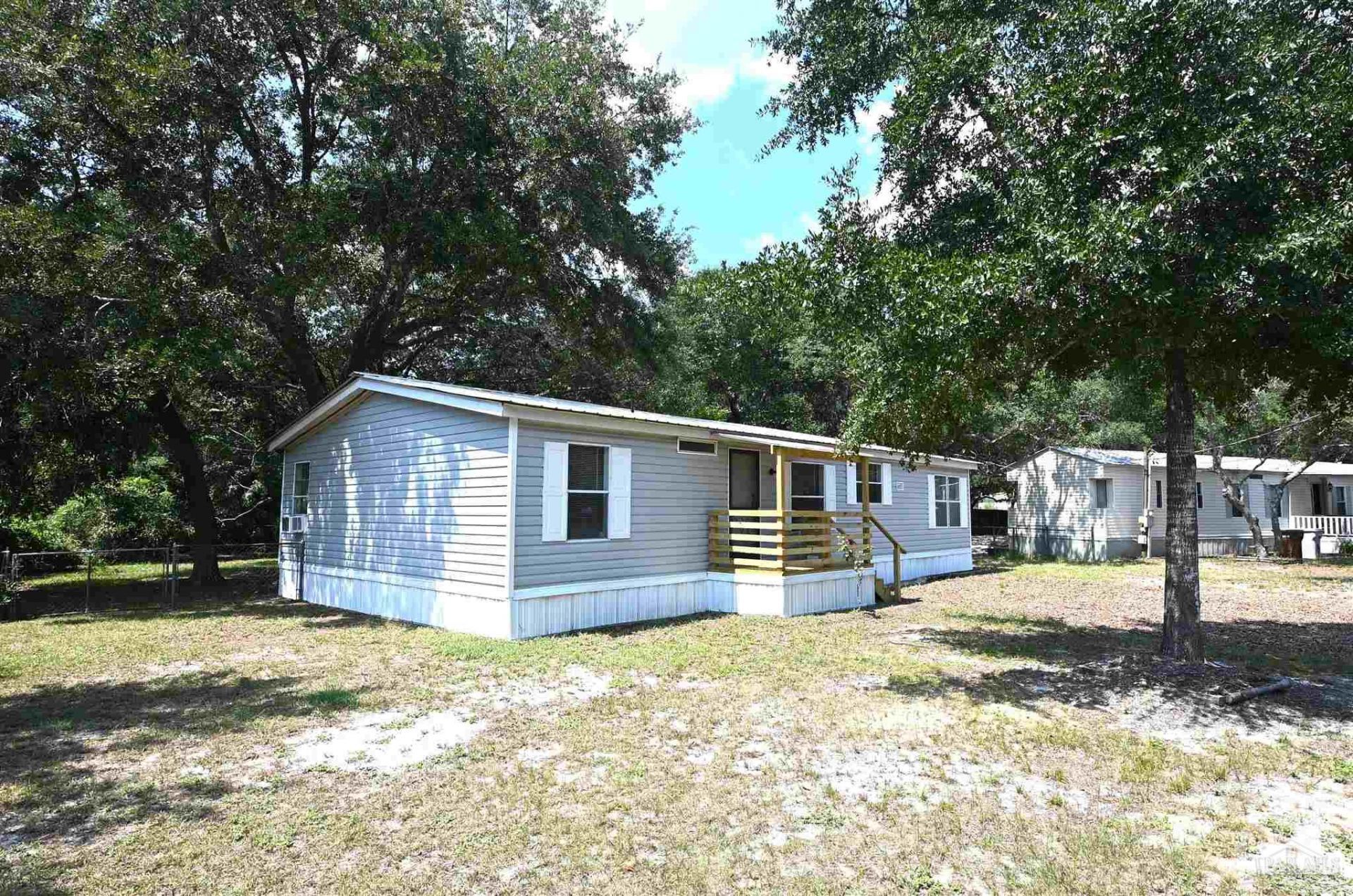 2775 Teepee Rd, Navarre, FL 32566 Main Photo