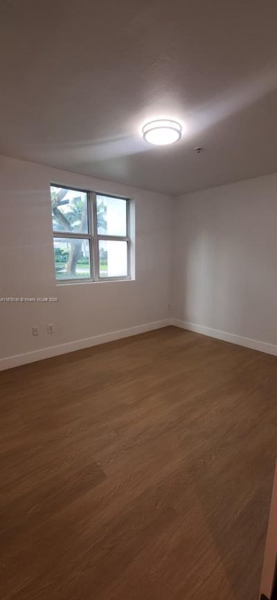 15051 Royal Oaks Ln, Unit 106, North Miami, FL 33181 Photo