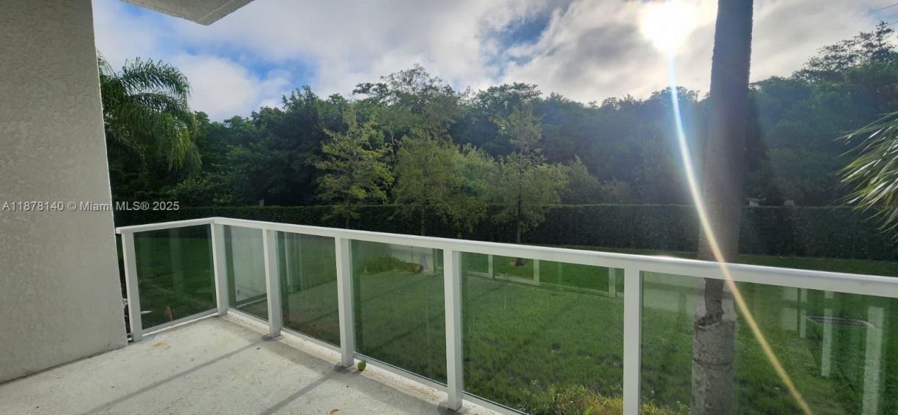 15051 Royal Oaks Ln, Unit 106, North Miami, FL 33181 Photo