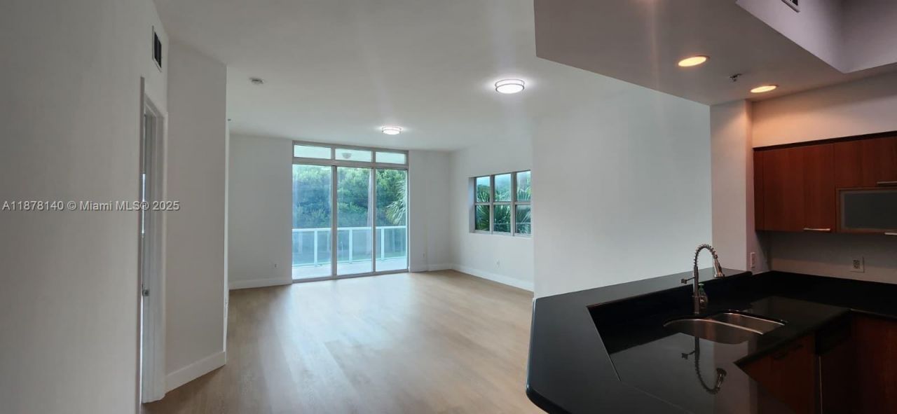 15051 Royal Oaks Ln, Unit 106, North Miami, FL 33181 Photo