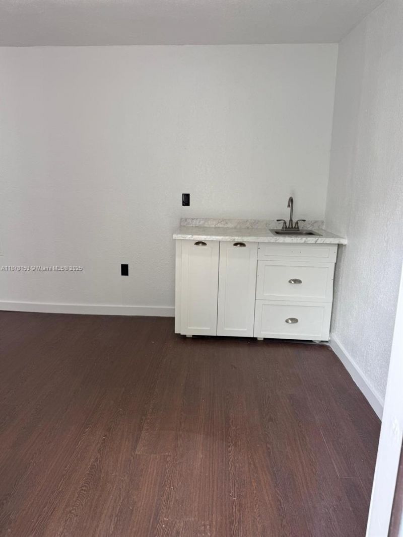 18423 NW 44th Pl, Miami Gardens, FL 33055 Photo