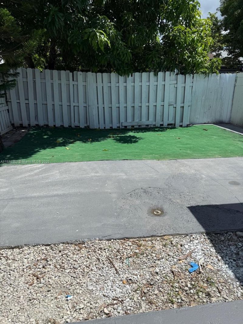 18423 NW 44th Pl, Miami Gardens, FL 33055 Photo