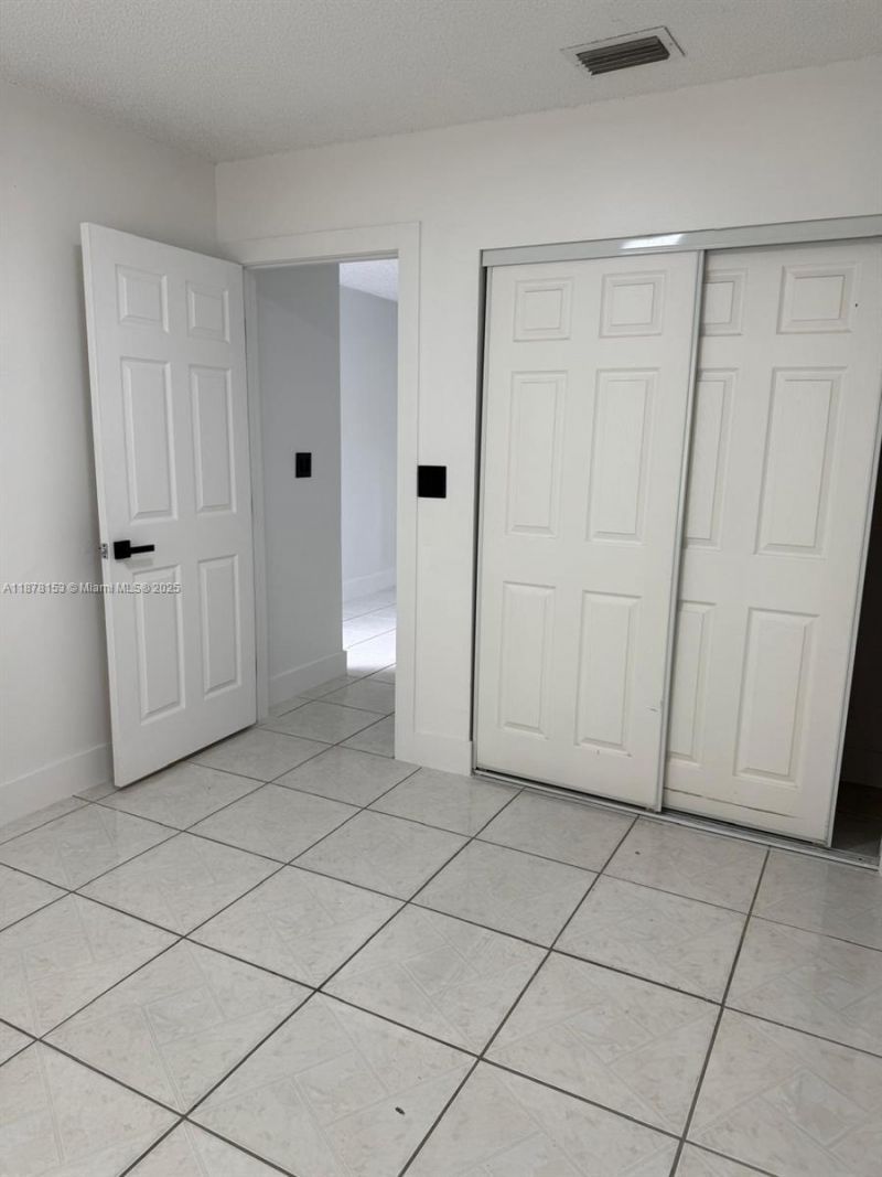 18423 NW 44th Pl, Miami Gardens, FL 33055 Photo