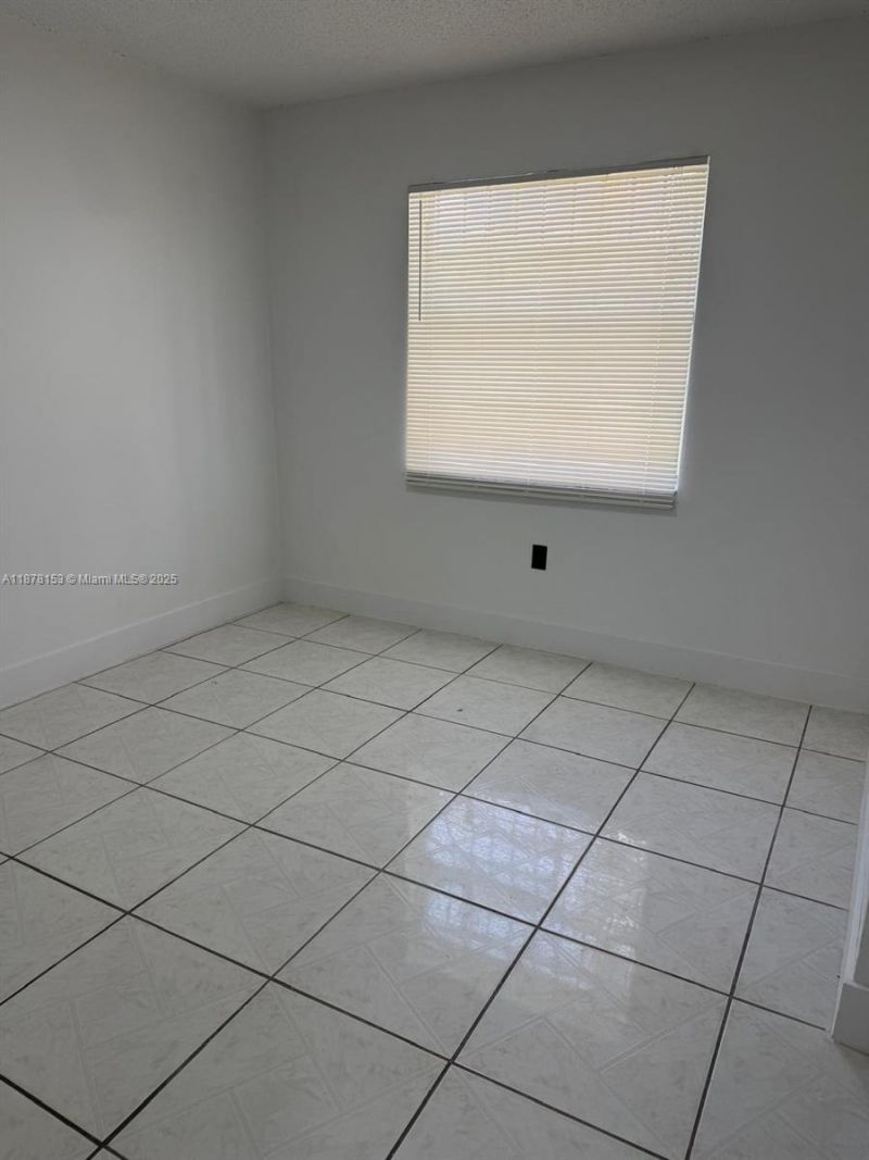 18423 NW 44th Pl, Miami Gardens, FL 33055 Photo