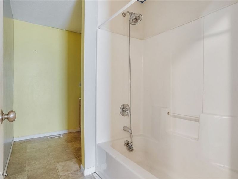 16690 Dayton Street, Chagrin Falls, OH 44023 Photo 17