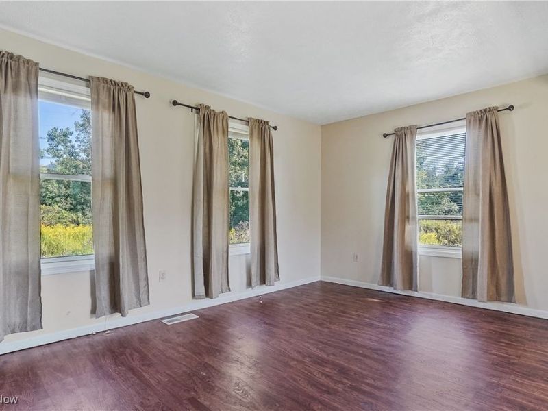 16690 Dayton Street, Chagrin Falls, OH 44023 Photo 5