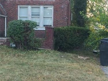 15039 Sorrento Street, Detroit, MI 48227