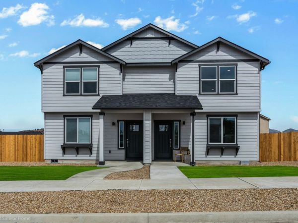 3482 NW 7th Street, Redmond, OR 97756