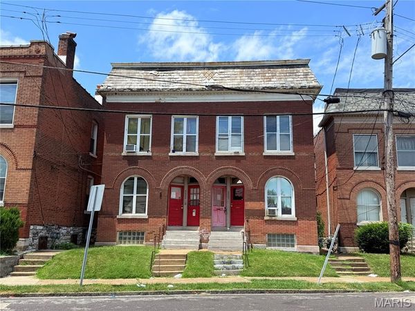 5507 Virginia Avenue, St Louis, MO 63111