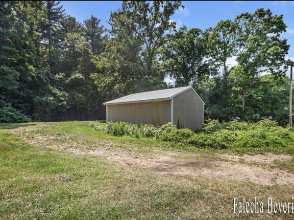 1206 Lincoln Road, Allegan, MI 49010