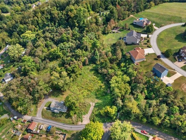 39 Harding Street, Manor, PA 15665