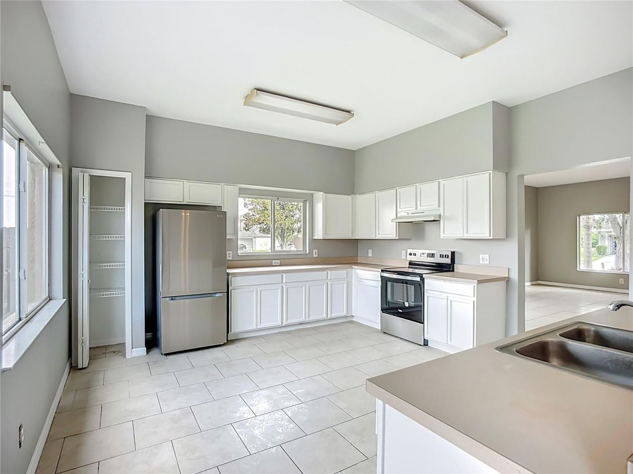 11125 Sailbrooke Drive, Riverview, FL 33579 Photo