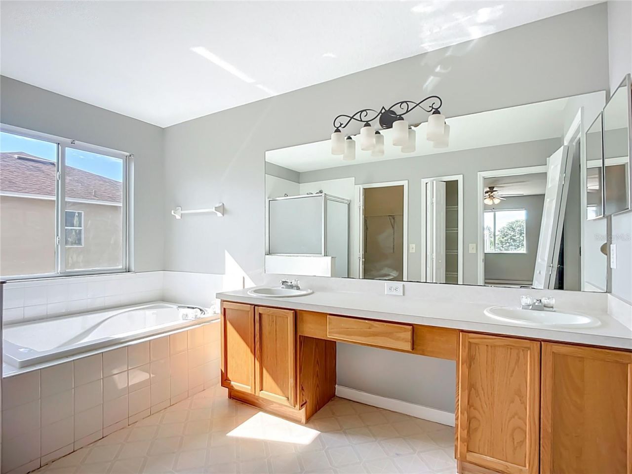 11125 Sailbrooke Drive, Riverview, FL 33579 Photo