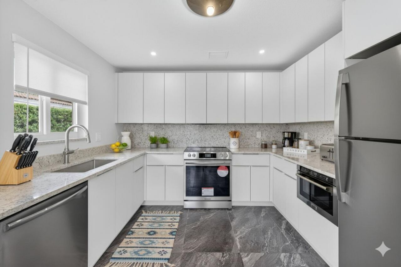 4442 Seagrape Drive, Unit 1-North, Lauderdale by the Sea, FL 33308 Photo