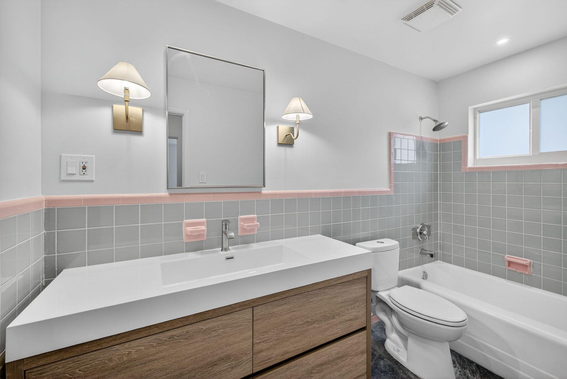 4442 Seagrape Drive, Unit 1-North, Lauderdale by the Sea, FL 33308 Photo