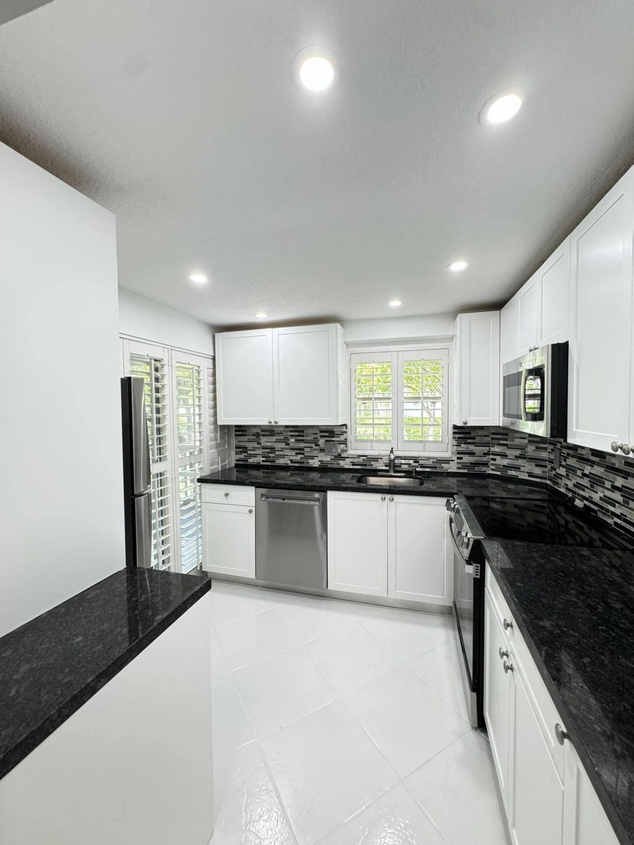 100 Royal Palm Way, Unit 2070, Boca Raton, FL 33432 Photo