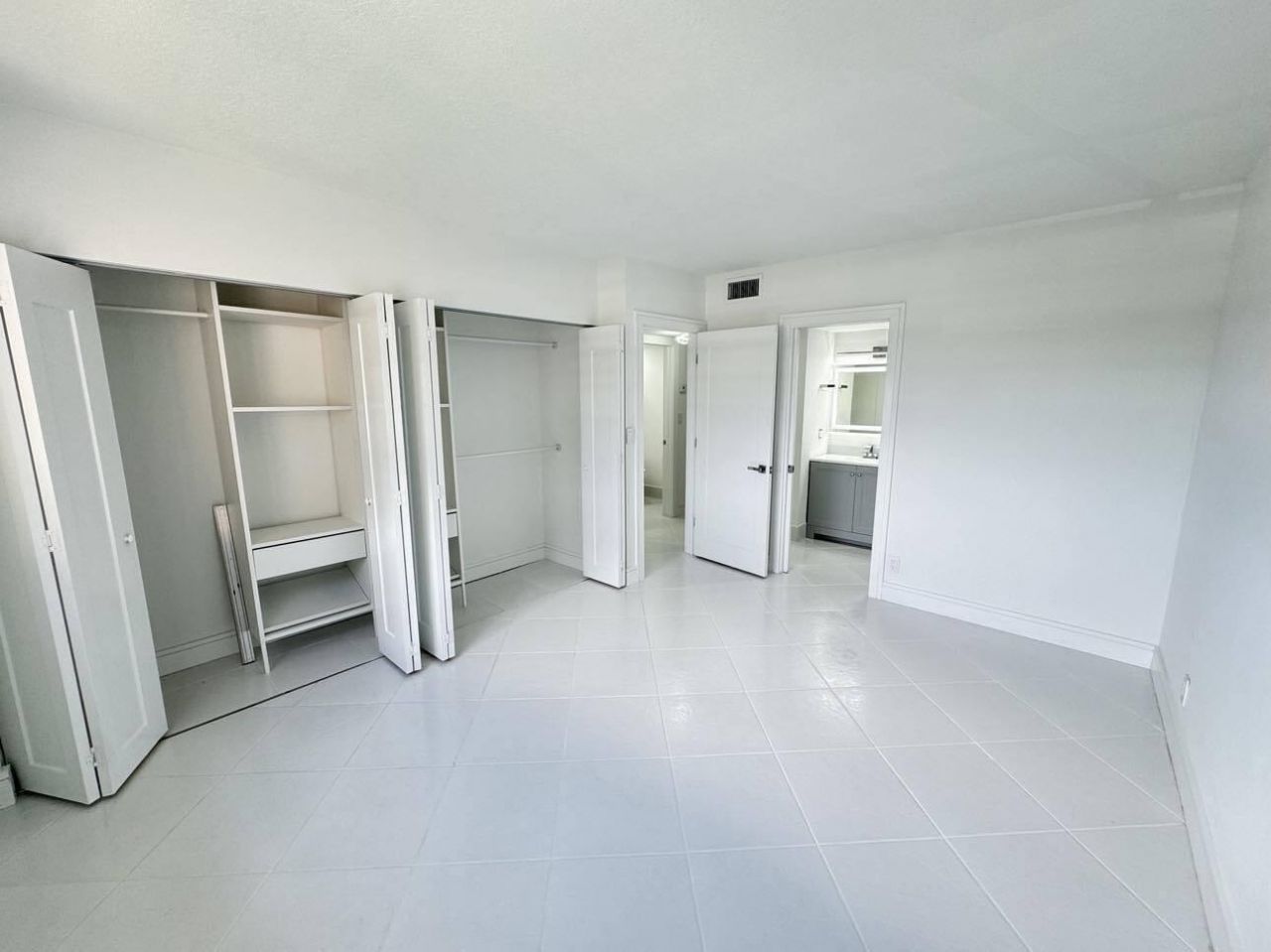 100 Royal Palm Way, Unit 2070, Boca Raton, FL 33432 Photo