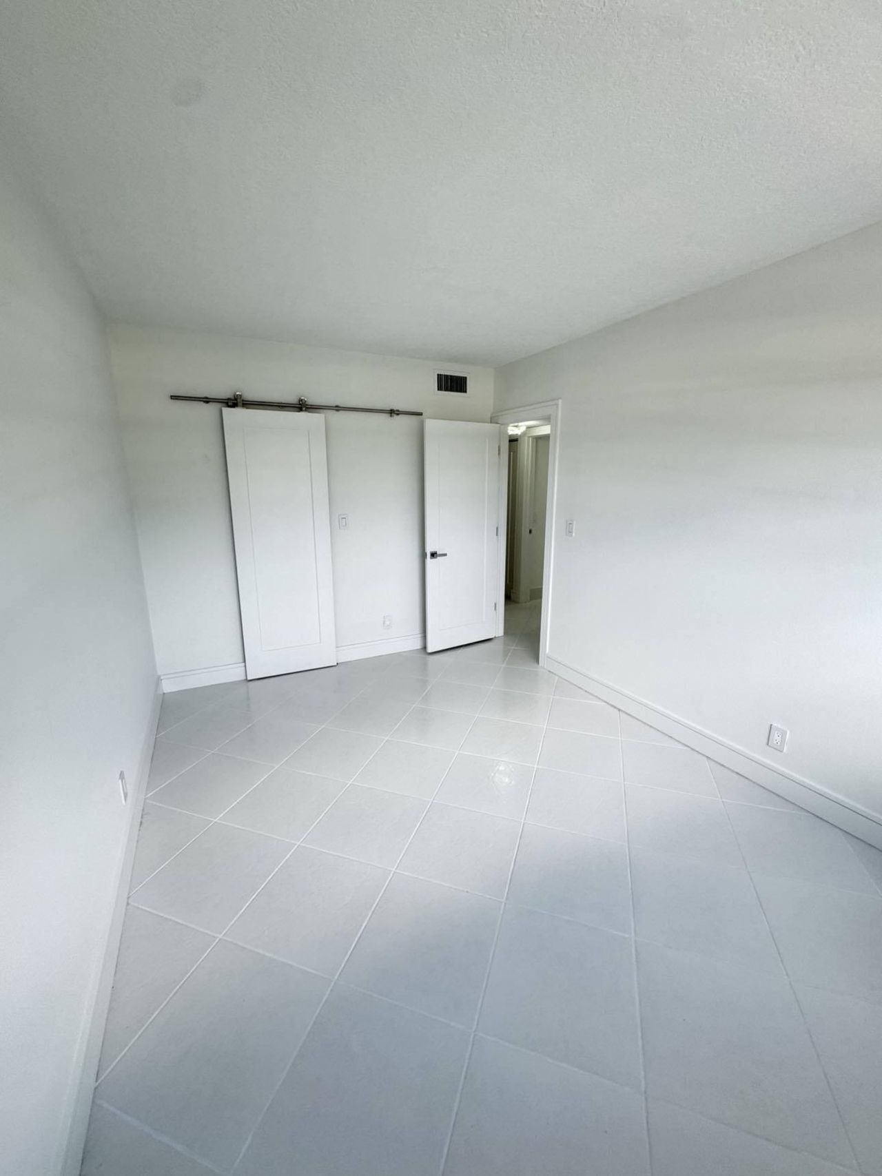 100 Royal Palm Way, Unit 2070, Boca Raton, FL 33432 Photo