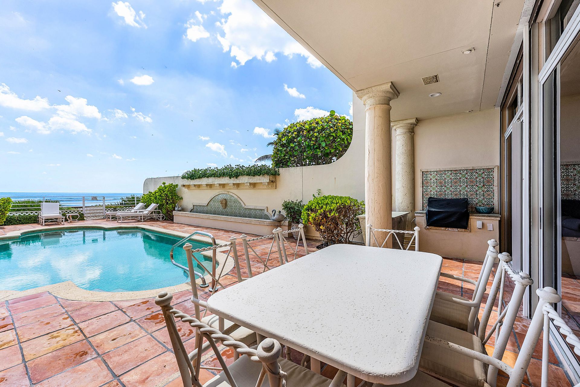 13 Sloans Curve Drive, Unit 13, Palm Beach, FL 33480 Photo