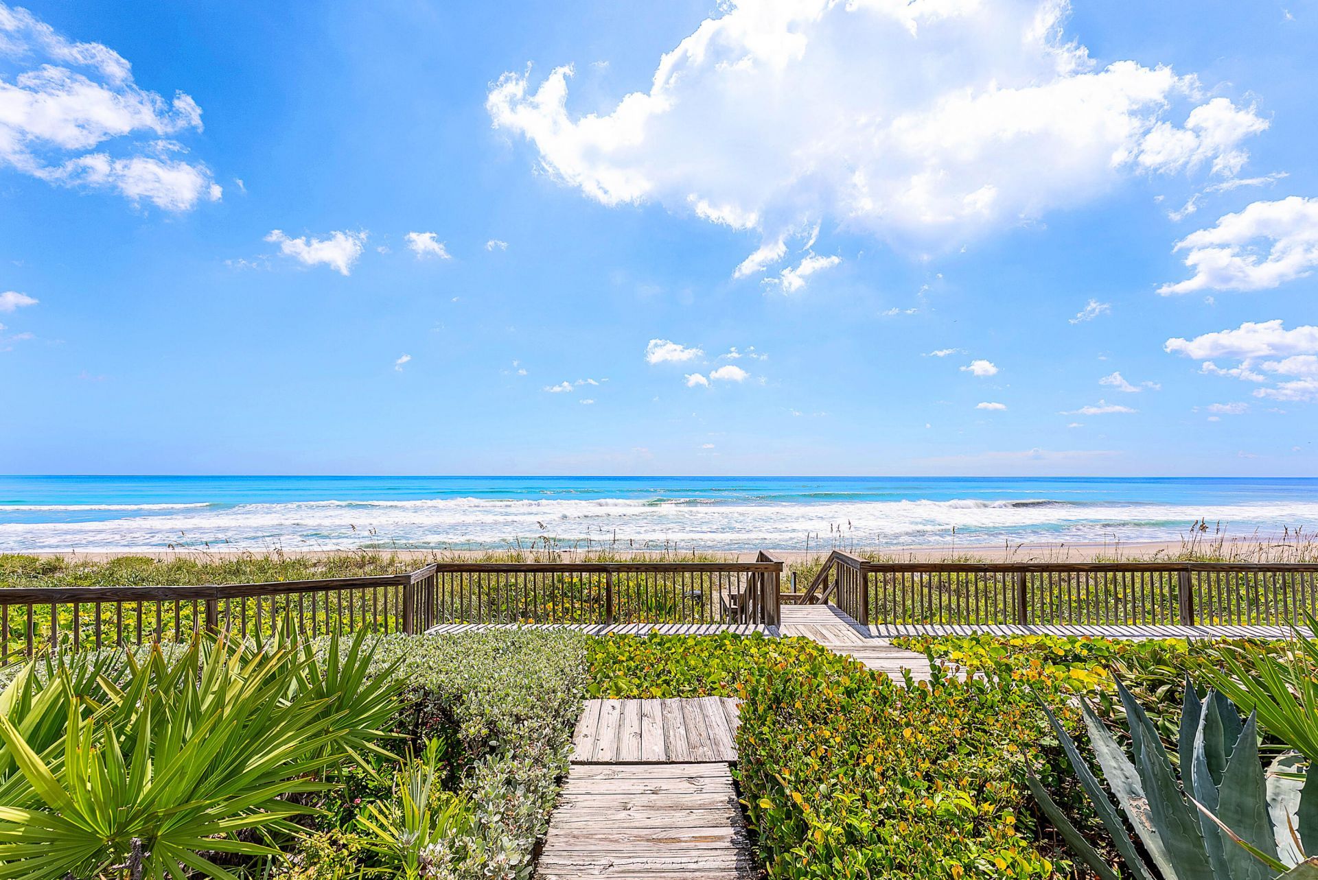 13 Sloans Curve Drive, Unit 13, Palm Beach, FL 33480 Photo