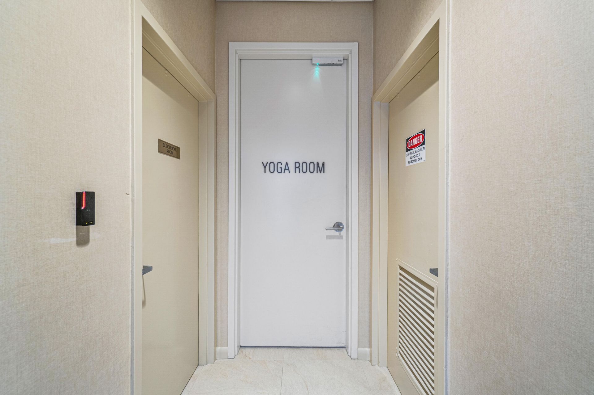 13 Sloans Curve Drive, Unit 13, Palm Beach, FL 33480 Photo