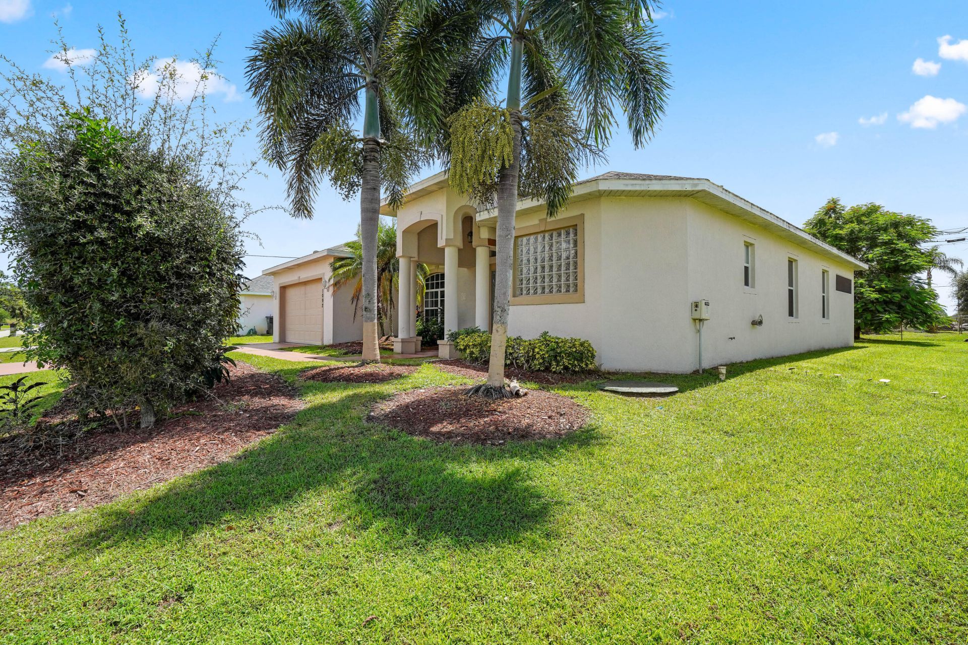 1092 SW Majorca Avenue, Port Saint Lucie, FL 34953 Photo