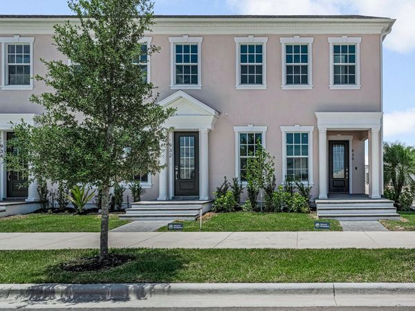 930 SW Prairie Avenue, Palm City, FL 34990