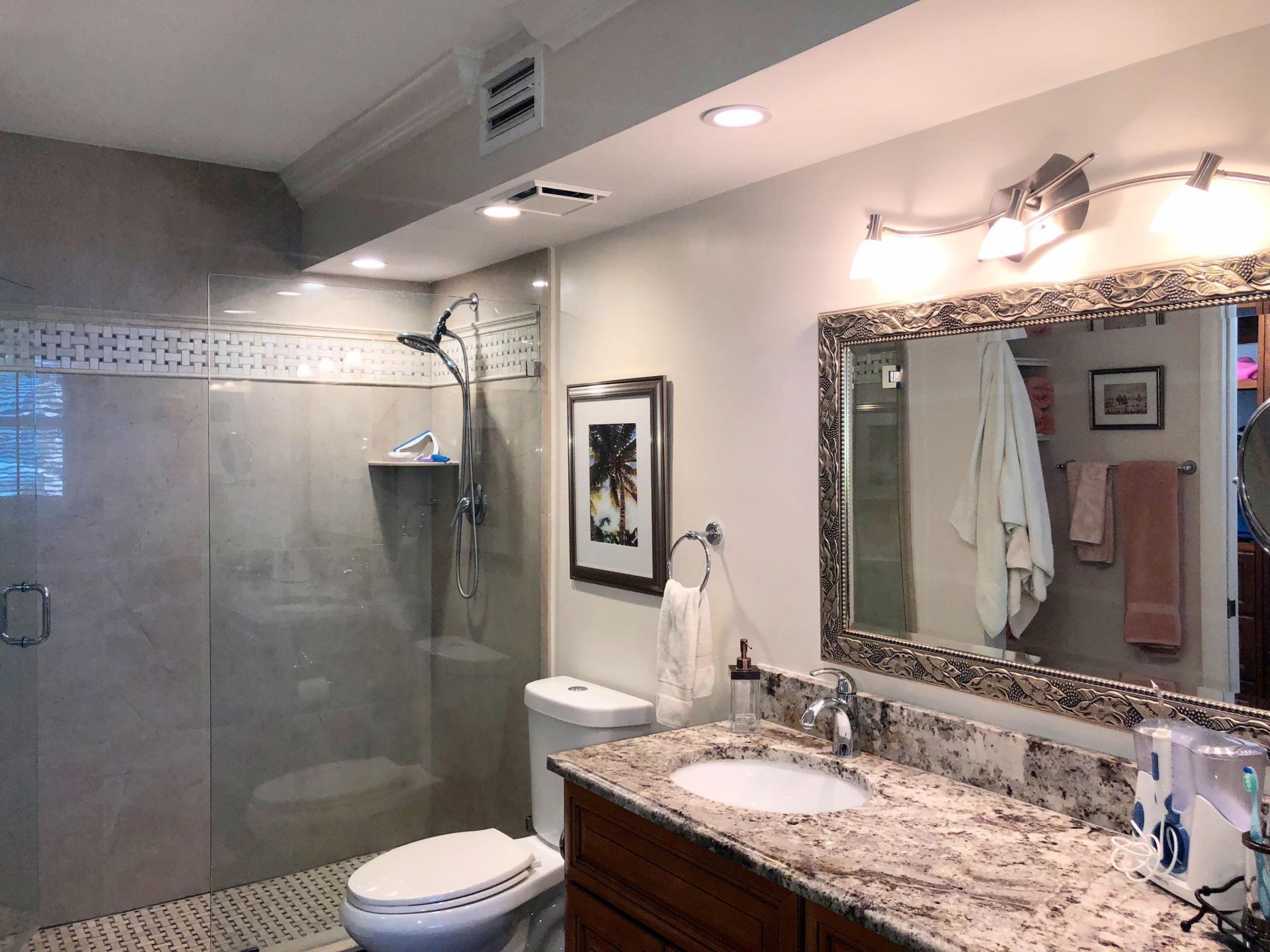 5440 N Ocean Drive, Unit 304, Singer Island, FL 33404 Photo