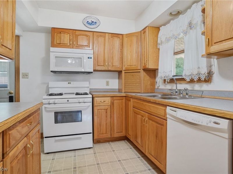2809 Mcelwain Road, Akron, OH 44312 Photo 21