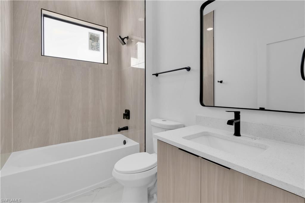 2817 NW 2nd St, Cape Coral, FL 33993 Photo