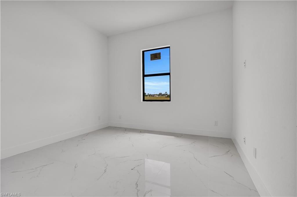 2817 NW 2nd St, Cape Coral, FL 33993 Photo