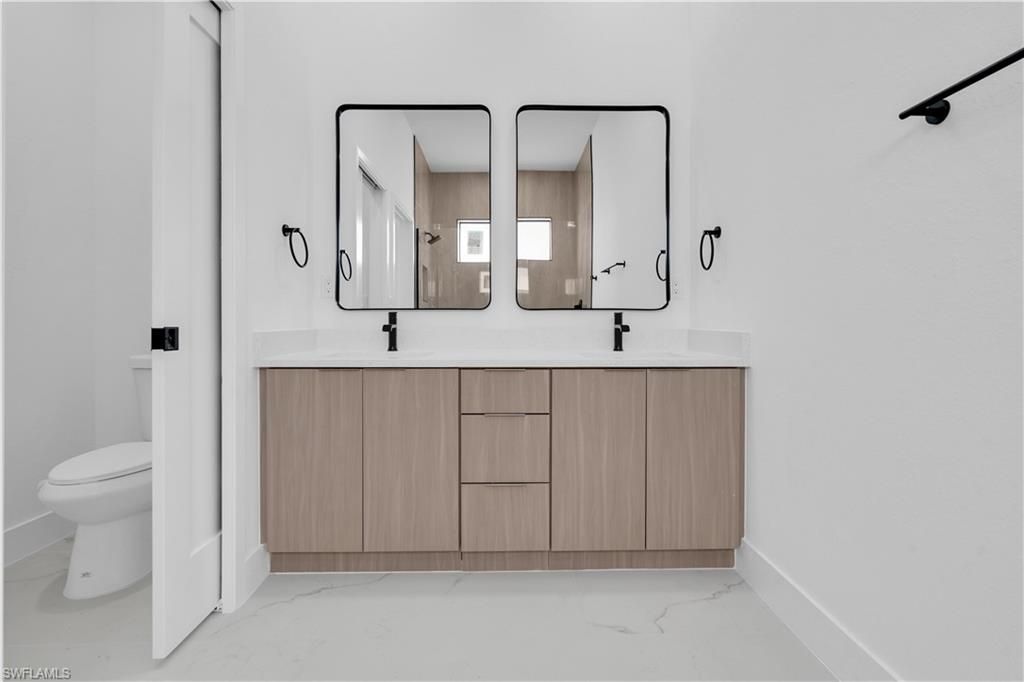 2817 NW 2nd St, Cape Coral, FL 33993 Photo