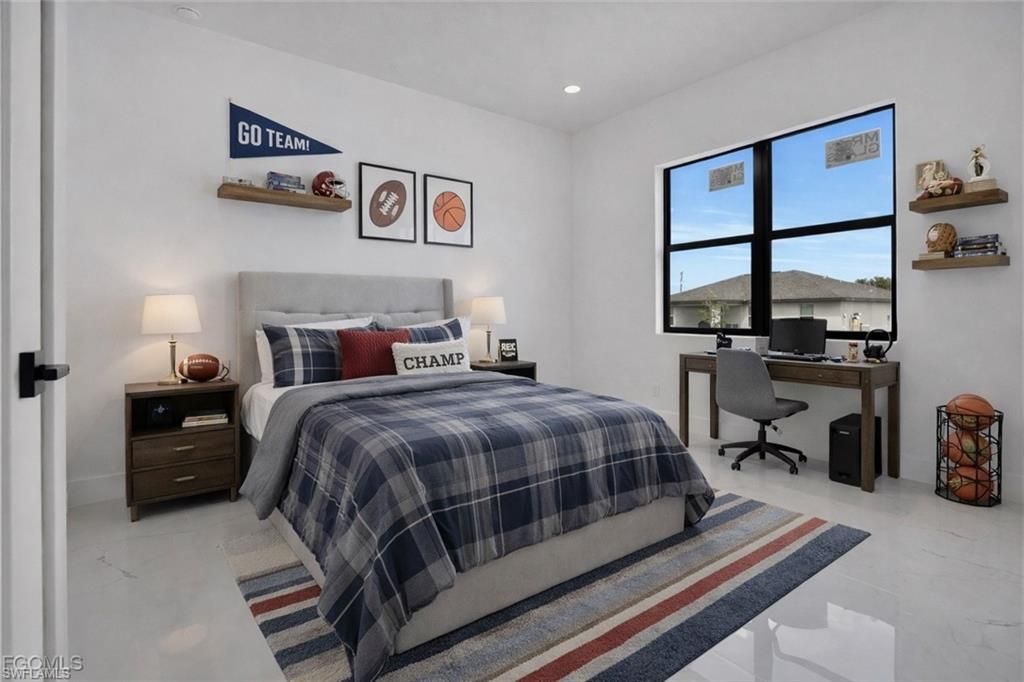 2817 NW 2nd St, Cape Coral, FL 33993 Photo