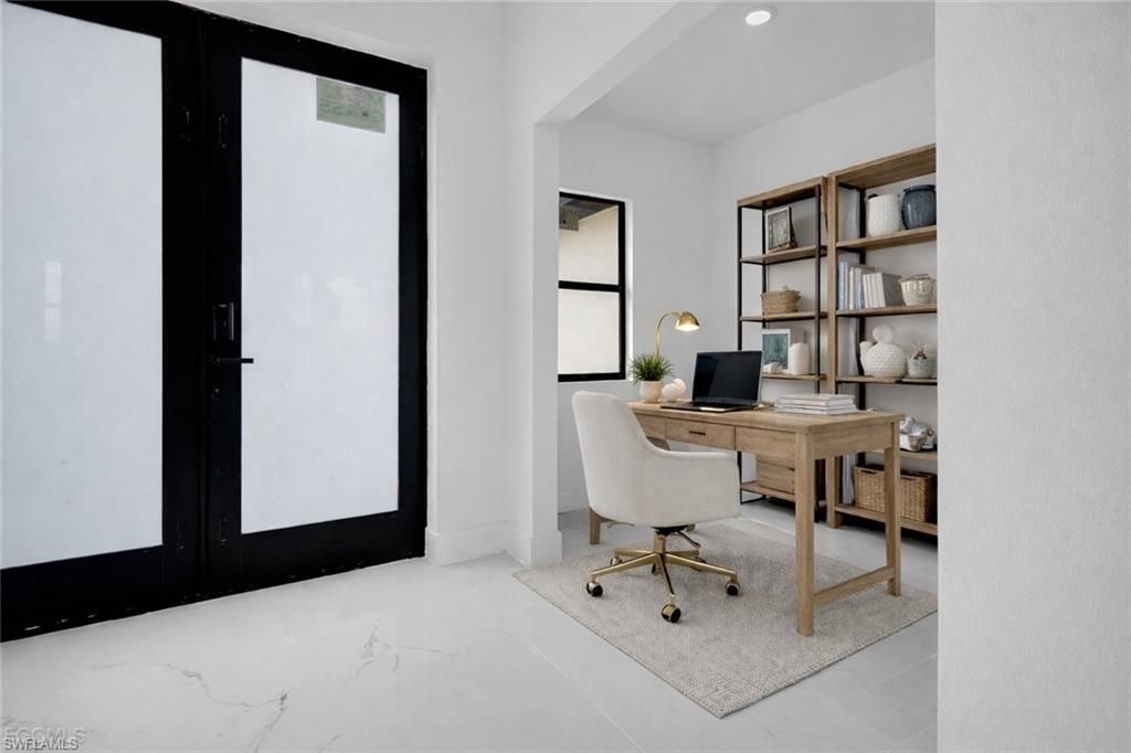 2817 NW 2nd St, Cape Coral, FL 33993 Photo