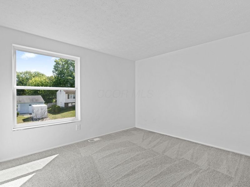 2145 Jeffey Drive, Hilliard, OH 43026 Photo 8